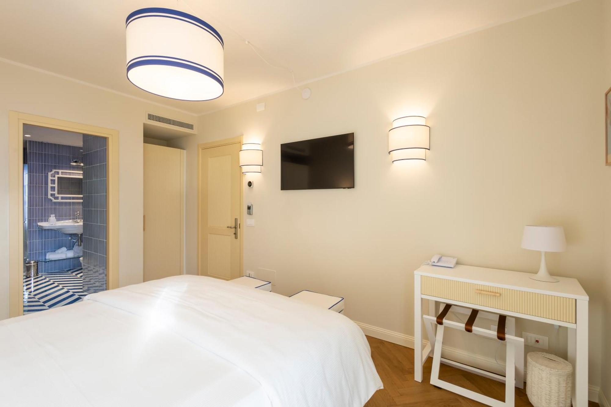 A'Mare Boutique Hotel & Spa Пьетра-Лигуре Экстерьер фото